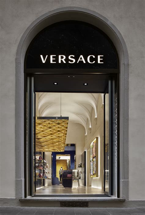 versace firenze foto|VERSACE .